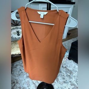 NEW Nine West Sleeveless V-Neck Blouse